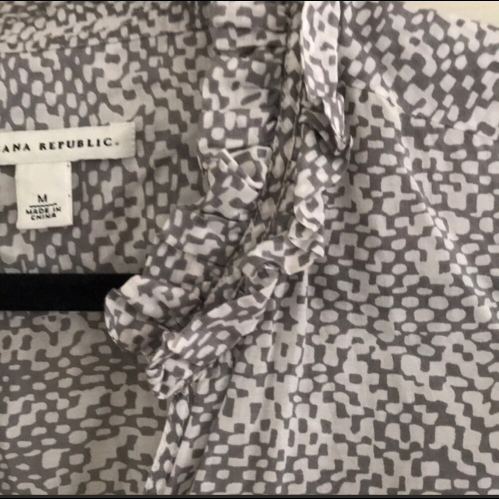 Banana Republic white/gray cotton/silk top